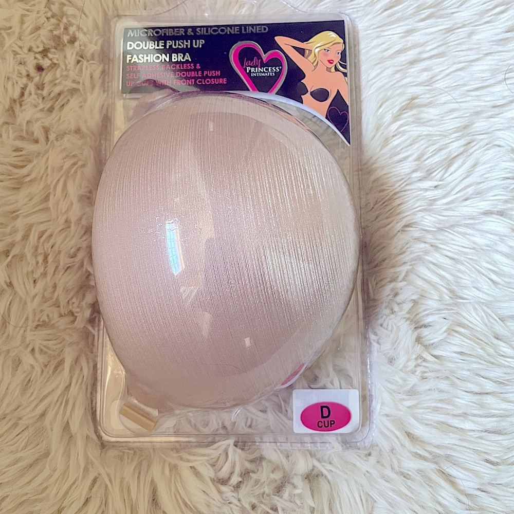 Microfiber and silicone push up bra strapless, backless & self adhesive